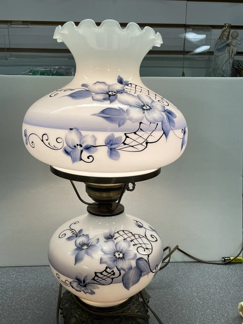 GWTW TABLE LAMP Victorian 3 WAY LIGHT Parlor 20" BRASS Milk Glass Blue Florals 15