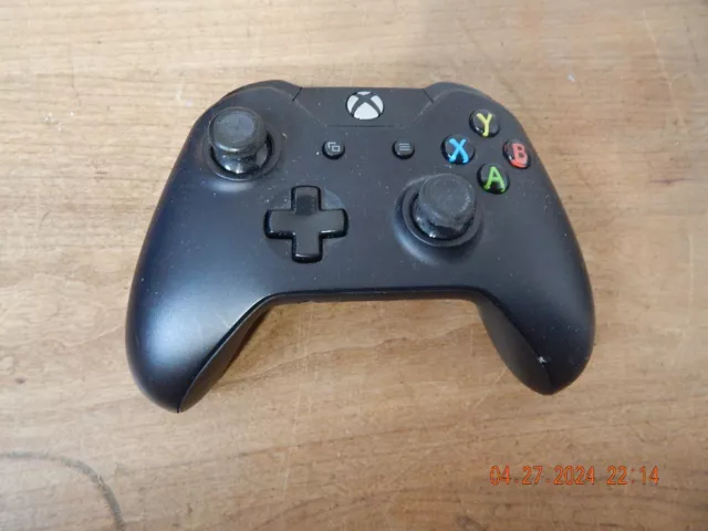 Microsoft Xbox One Wireless Controller Black 1697 Official OEM Tested