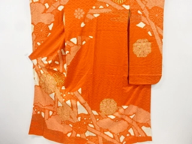 6835622: Japanese Kimono / Antique Furisode / Shibori / Embroidery / Kiku