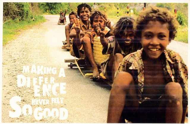 V12511 Australia Avant Card #12511 Making a Difference postcard