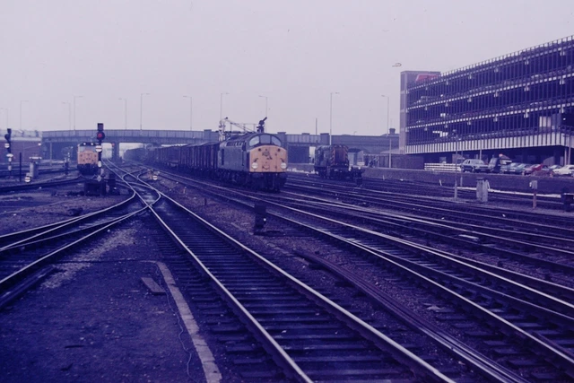 C1970S 1980S BRITISH Rail BR Diesel Electric Loco Railway Slide 894 £3. ...