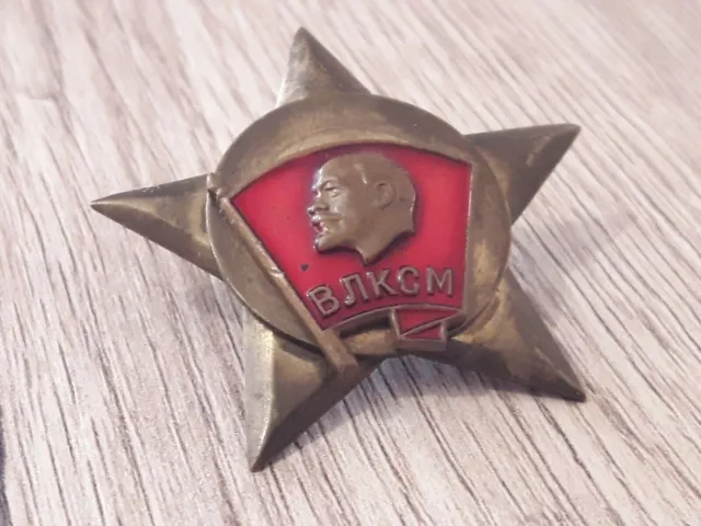 Distintivi fatti in casa dell'Unione Sovietica. URSS fatto a mano....