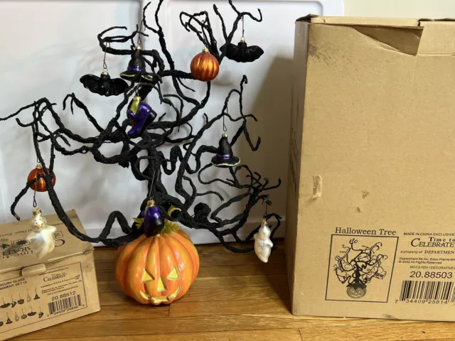 DEPT 56 HALLOWEEN  SCARY TWISTED black TREE W/ Mercury Glass Ornaments 21” Tall