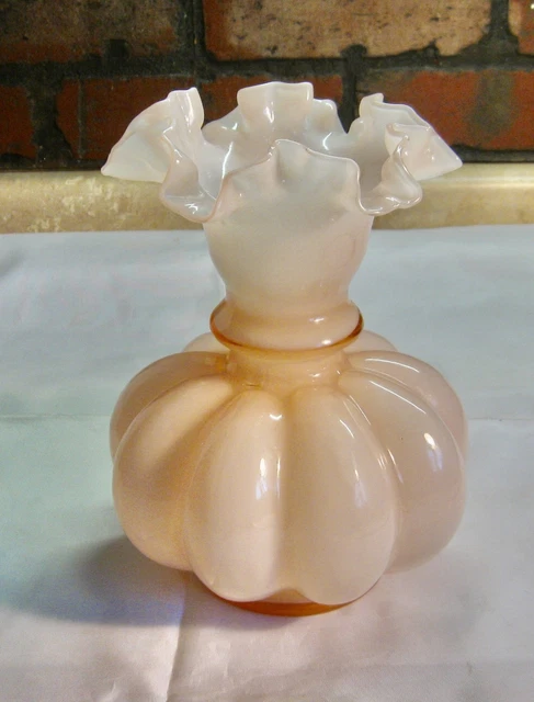 Fenton ローズクレスト メロンシェイプ ヴィンテージフラワーベース 大きめ Vintage Fenton Art Glass Peach Pink White Silver Crest