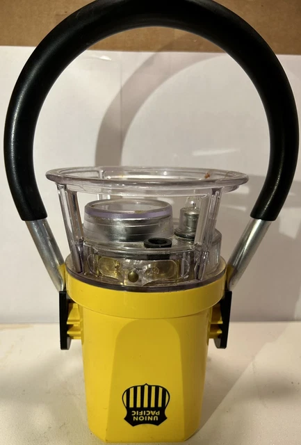 Vintage Union Pacific Starlite 292 Railroad Lantern Yellow Railroaders