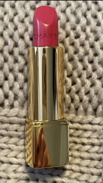 chanel red lipstick 99 pirate