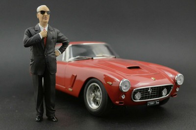 1/18 Girl Figura MONIQUE dipinto da Vroom per FERRARI CMC KYOSHO 