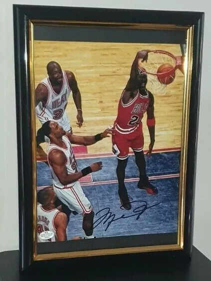 Michael Jordan -  Hand Signed Photo With Coa - Framed Authentic Autograph