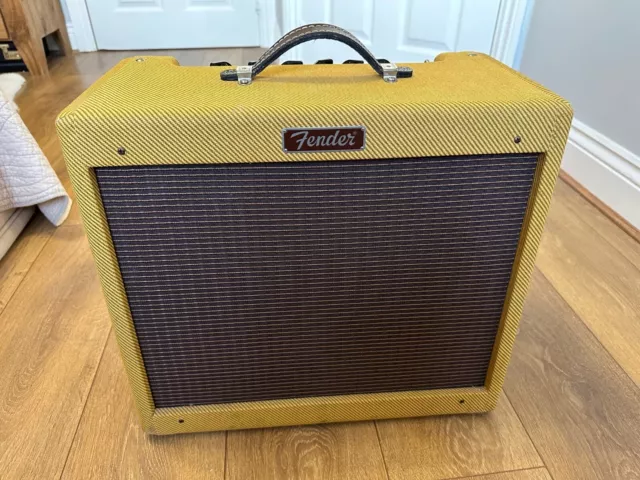 Fender Blues Junior Tweed Valve Amplifier + Celestion Gold Alnico Speaker