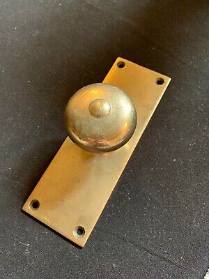 One Reclaimed Antique Brass Edwardian Back Plated Door Knob Furniture (EB445)