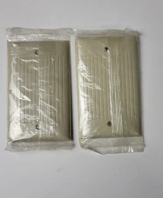 Lot Of 2 SIERRA ELECTRIC Ribbed Ivory Switch Plate and Outlet Covers Vintage NOS