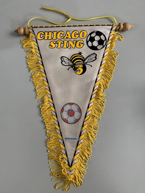 Grand Fanion Vintage Paris FC - Pennant Foot Club Avant 2000 - Collection