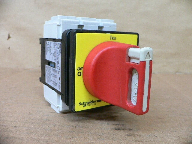 Schneider Electric Ac-21A 63A V3 Disconnect Switch