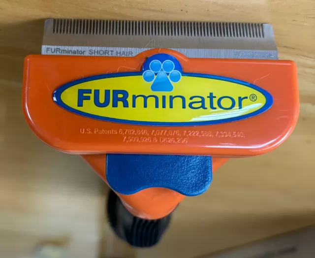FURminator Undercoat Deshedding Tool, MEDIUM Dog, Short Hair