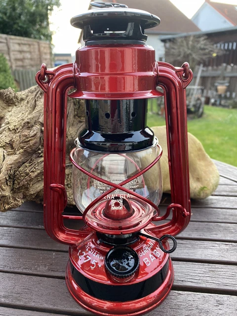 Alte Petroleumlampe Feuerhand 275 BABY. Made in Germany.