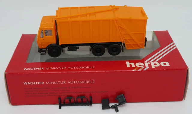 Camion MAN F2000 Herpa 1/87 Avec Remorque Surbaissée Bruns – Miniature De Collection Neuve