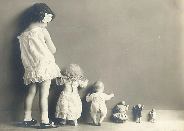 Antique Time Out Photo 1787b Oddleys Strange & Bizarre