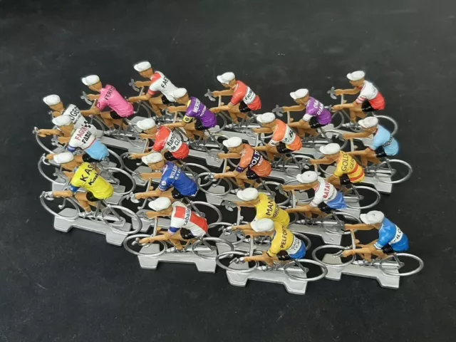 20 cyclistes miniatures année 1968 - Tour de france Giro - Cycling figure