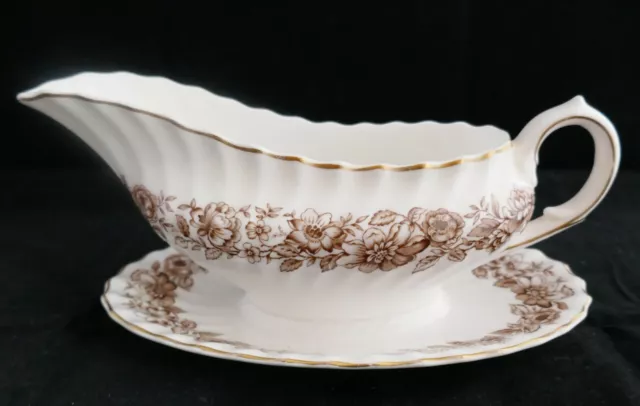 Vintage ROYAL DOULTON MAYFAIR brown H4905 GRAVY BOAT WITH ATTACHED UNDERPLATE