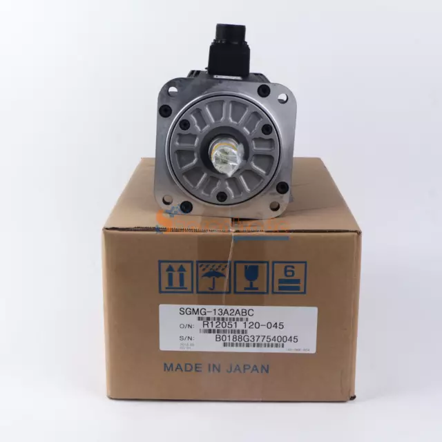 1PCS Neuf YASKAWA SGMG-13A2ABC Servo Moteur