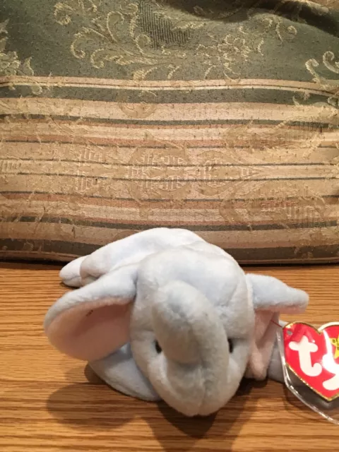 Peanut the Light Blue Elephant 1995 TY Beanie Baby PVC Pellets Style 4062 Plush