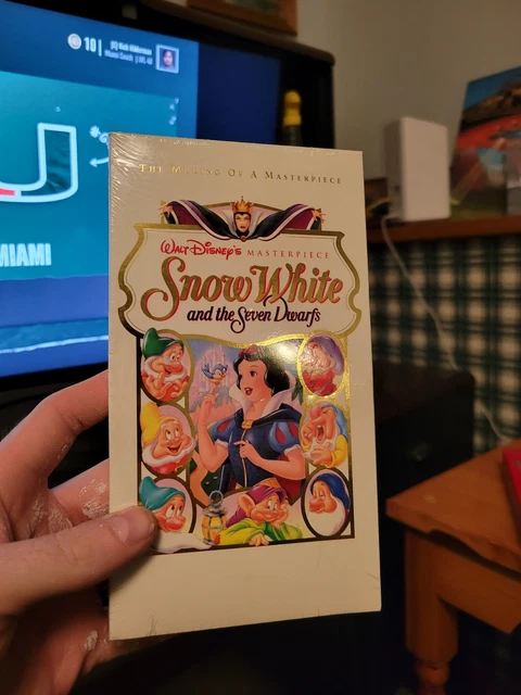 WALT DISNEYS SNOW White And The Seven Dwarfs The Making Of A ...