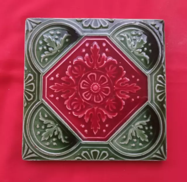 1 Piece Old Art Embossed Design Majolica Ceramic Tiles England 0260