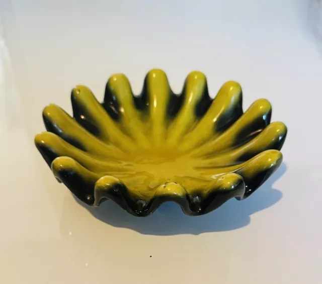 VTG Mid-Century Modern MCM Art Ceramic 14-Finger Dish/Ashtray Yellow & Black