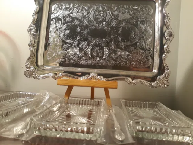 William Rogers  Silverware with Onieda Tray with Glass Inserts   ~Excellent!!