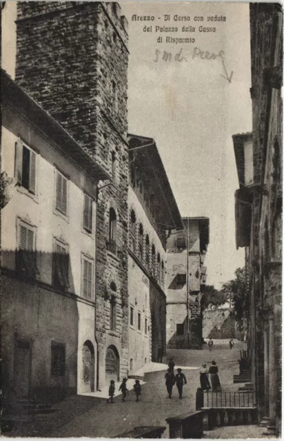 CPA Arezzo Il Corso con veduta dei Palazzo della Cassa ITALIA (805018)