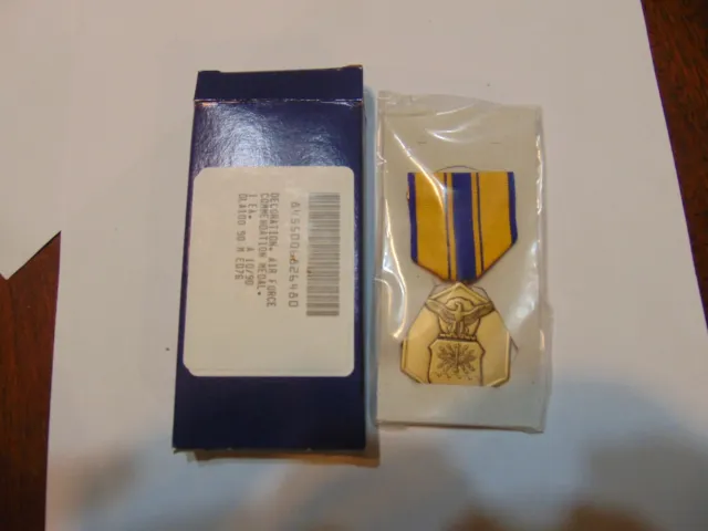 Genuine Full Size Us Military Medal Air Force Commendation