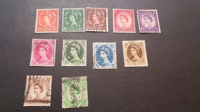 Great Britain stamps, lot of 11 Queen Elizabeth II, definitives.