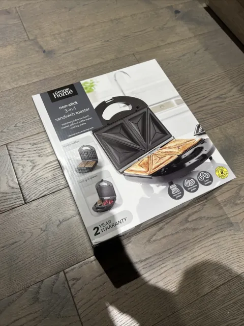 Sandwich Toastie maker 3 in 1 Toastie Waffle or Grill removable Plates Debranded
