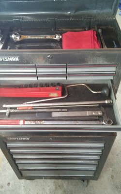 Craftsman rolling tool chest, Gray-headed, Stackable, Locks, 16 draftsman, with keys 4