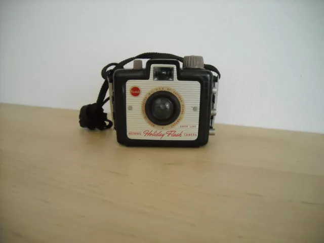 appareil photo ancien Kodak brownie holiday flash en bakélite pour collection