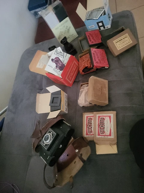 Vieil Appareil Photo KODAK BROWNIE STALUXE – Format 127 – Argenté – Années 50 (pour La Déco)