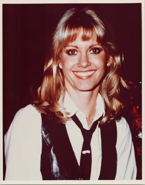 Olivia Newton-John candid smiling for camera circa 1970's 8x10 photo