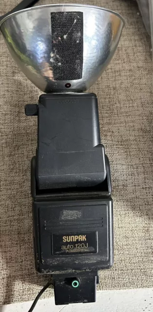 Sunpak Auto 120J TTL Flash w Reflector
