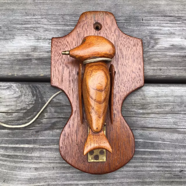 Antiguo Vintage Tallado Madera Roble y Latón Pájaro Carpintero Llamador Puerta