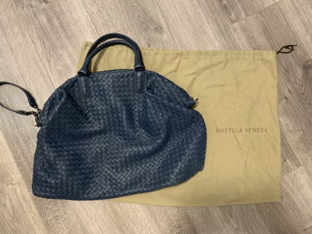 Bottega Veneta Nappa Intrecciato Crossbody Messenger Bag — UFO No More