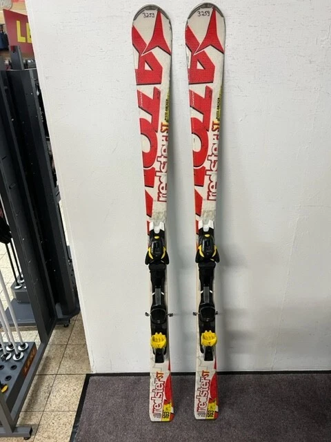 Ski Atomic Redster ST mit Atomic Bindung XTO10, 163cm