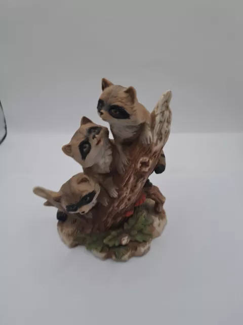 Vintage Homco Hand Painted Porcelain Ceramic Figurines Three Racoons 1433 GUC