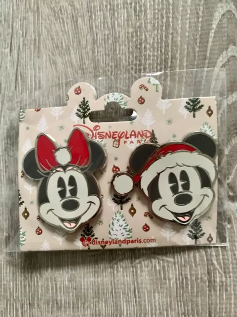 Pin Set Disney Disneyland Paris Noel 2022  Mickey & Minnie OE