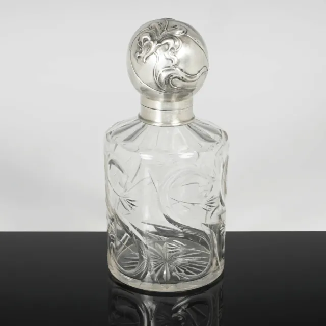 Antique German Silver Hanau Perfume Bottle Repousse Crystal Weinranck & Schmidt