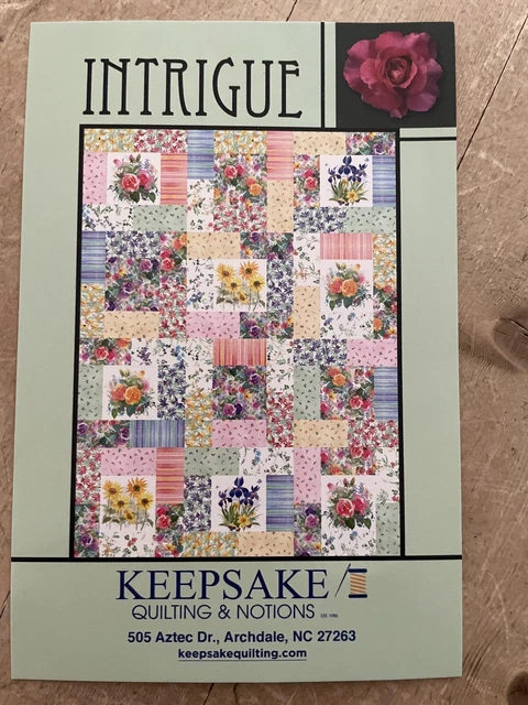"Kit De Edredón De Acolchado Intriga"" Por Keeepsake 2012 A Flower Shop"