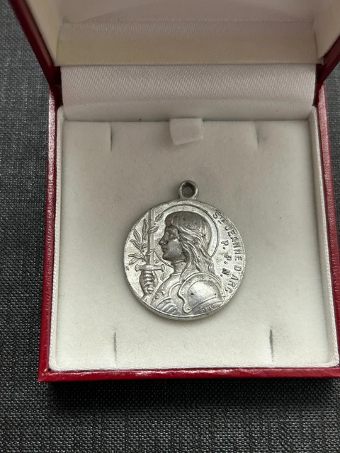 ANCIEN PENDENTIF MÉDAILLE Jeanne d'Arc Alsace 1915 Signée BARGAS WW1