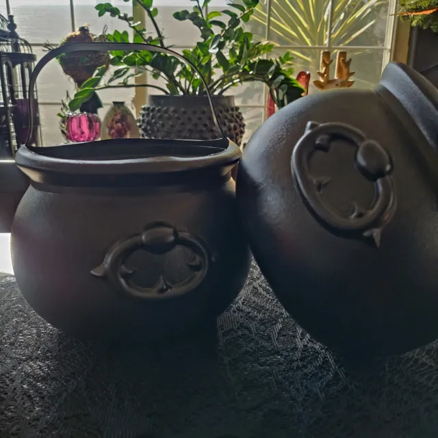 2 Plastic Black Cauldron Kettle 8" Halloween Candy Bowl Witch Cauldron Pot