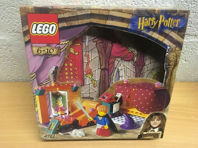 HARRY POTTER LEGO 4722 New Sealed Gryffindor Common Room 155.99