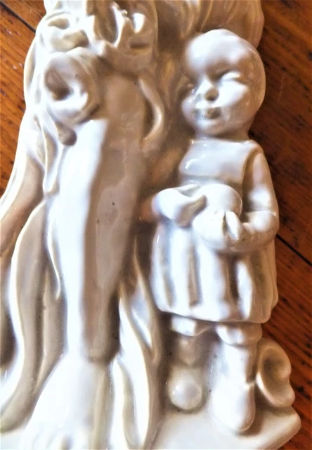 RARE SOMAG Art Nouveau High-Relief Corner Tile, Circa 1910 4