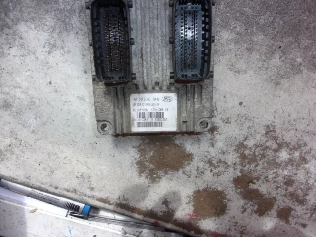 Ford Ka ECU IAW5SF9AC IAW 5SF9.AC 51903151 HW405